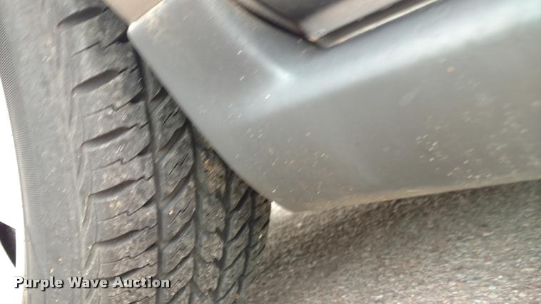 image for item DA5544 2004 Ford Taurus SE