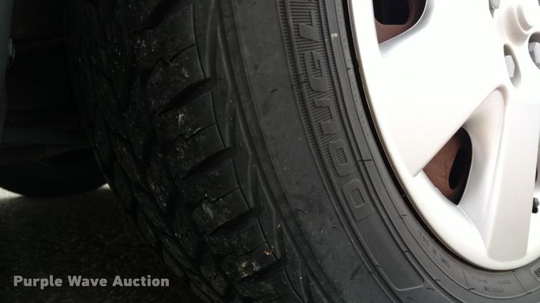 image for item DA5544 2004 Ford Taurus SE