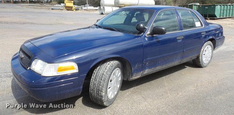 image for item DA8008 2007 Ford Crown Victoria Police Interceptor