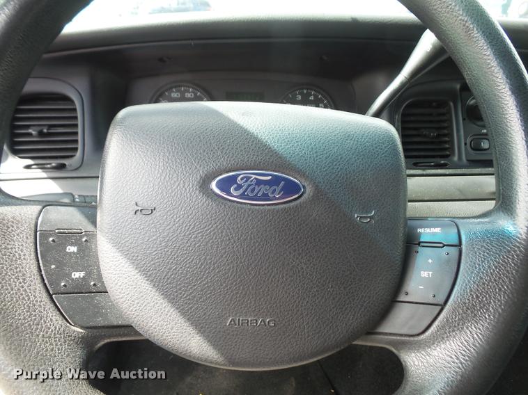 image for item DA8008 2007 Ford Crown Victoria Police Interceptor