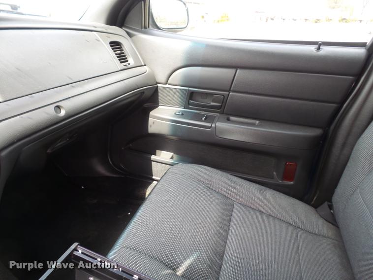 image for item DA8008 2007 Ford Crown Victoria Police Interceptor