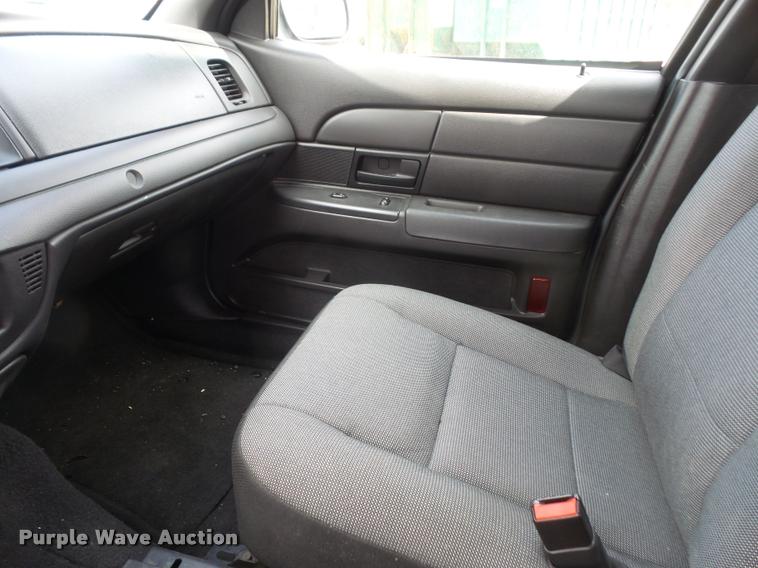 image for item DA8009 2008 Ford Crown Victoria Police Interceptor