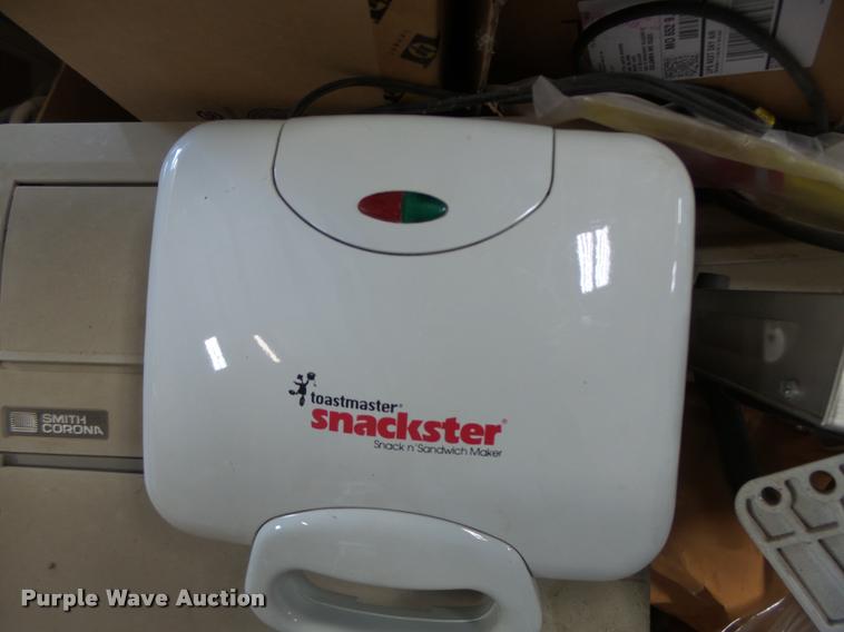 image for item DA9446 Office supplies and equipment