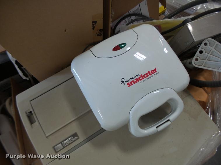 image for item DA9446 Office supplies and equipment