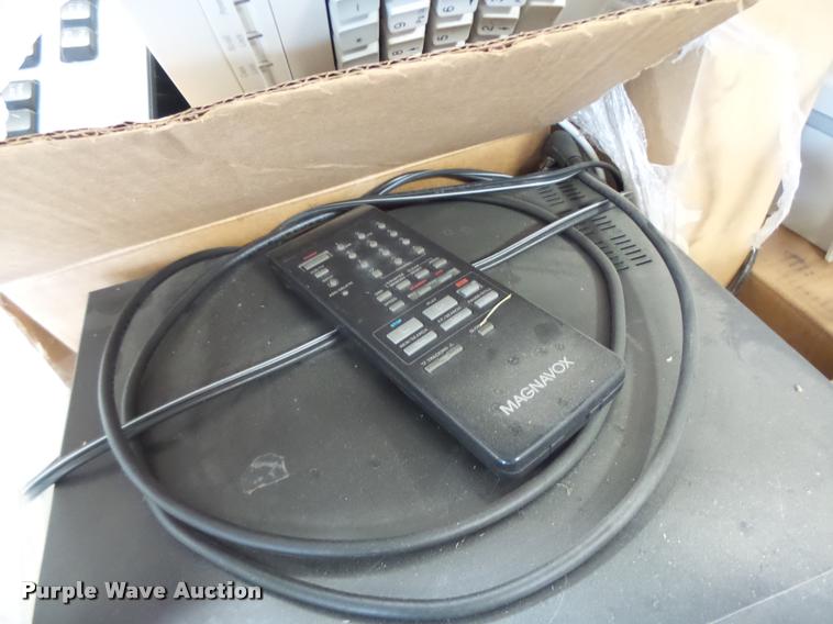 image for item DA9446 Office supplies and equipment