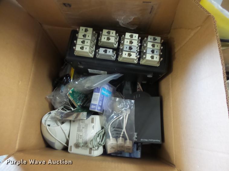 image for item DA9446 Office supplies and equipment