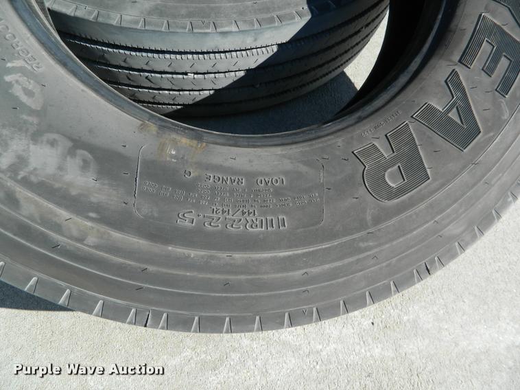 image for item DA9722 (2) Goodyear G149-RSA 11R22.5 tires