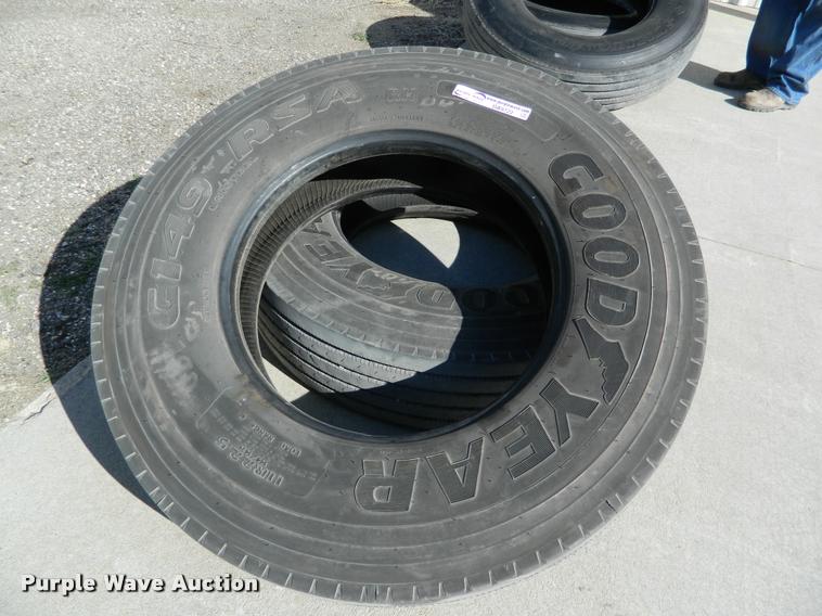 image for item DA9722 (2) Goodyear G149-RSA 11R22.5 tires