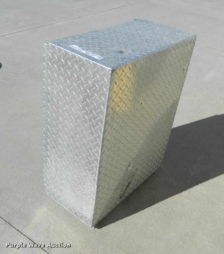 image for item DA9727 Aluminum SCBA box