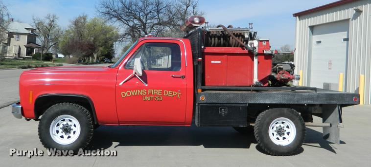 image for item DA9731 1974 Chevrolet brush fire truck
