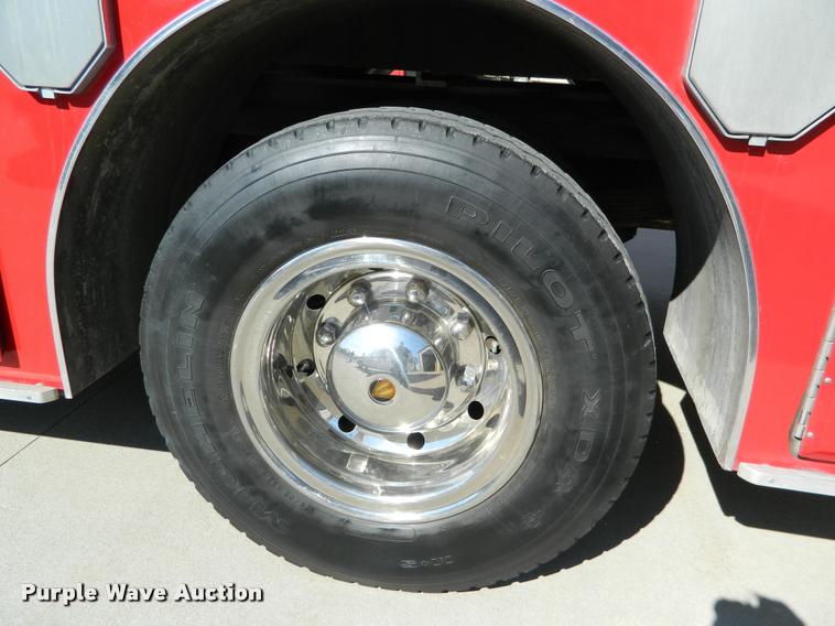 image for item DA9732 1995 GMC TopKick rescue fire truck