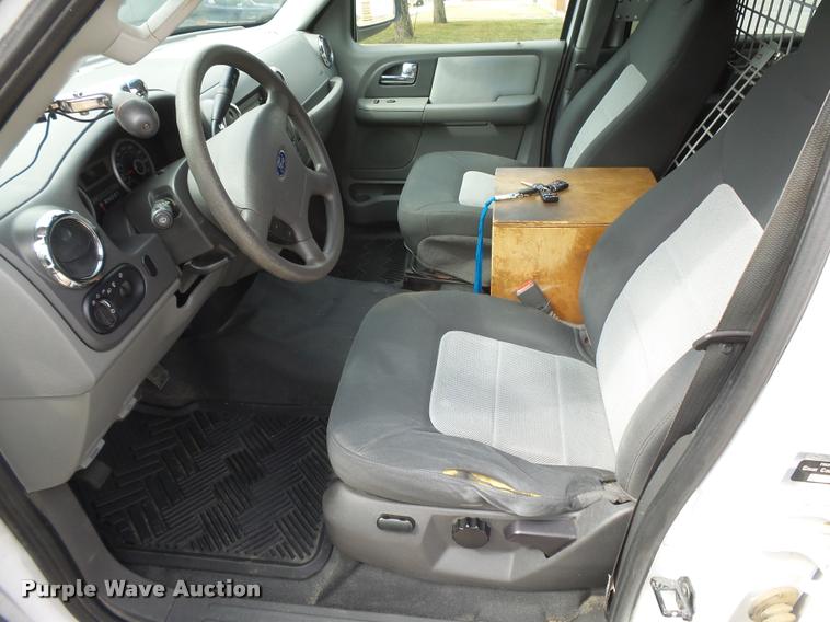 image for item DB1984 2006 Ford Expedition SUV