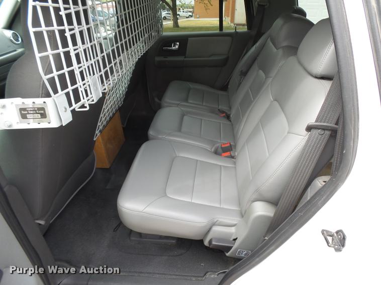 image for item DB1984 2006 Ford Expedition SUV