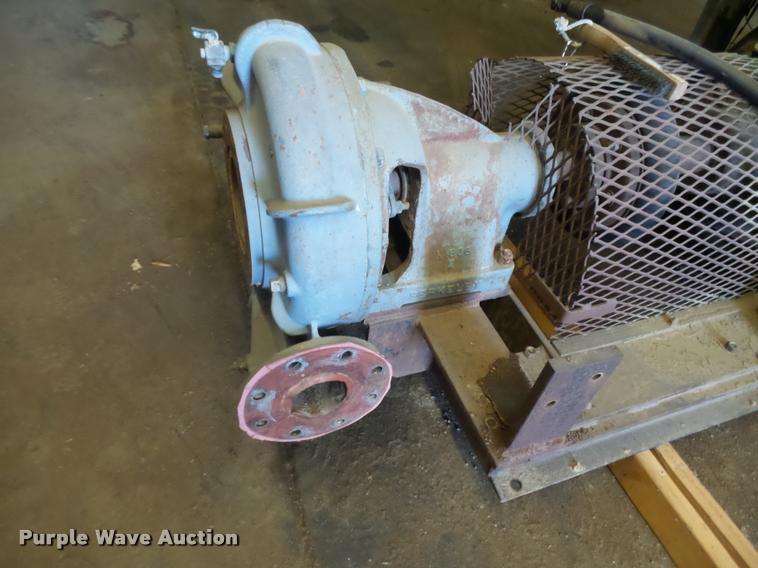 image for item DB2507 Detroit Diesel 471 four diesel engine