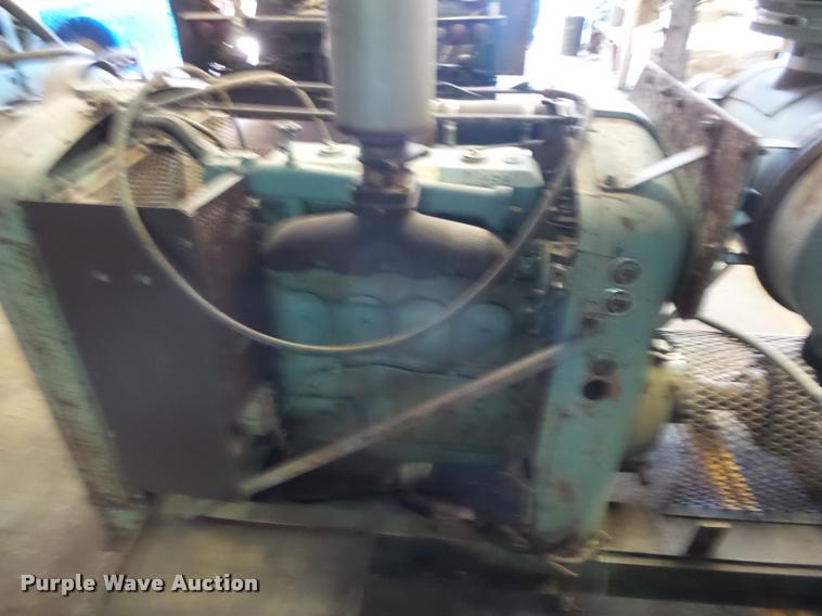 image for item DB2507 Detroit Diesel 471 four diesel engine