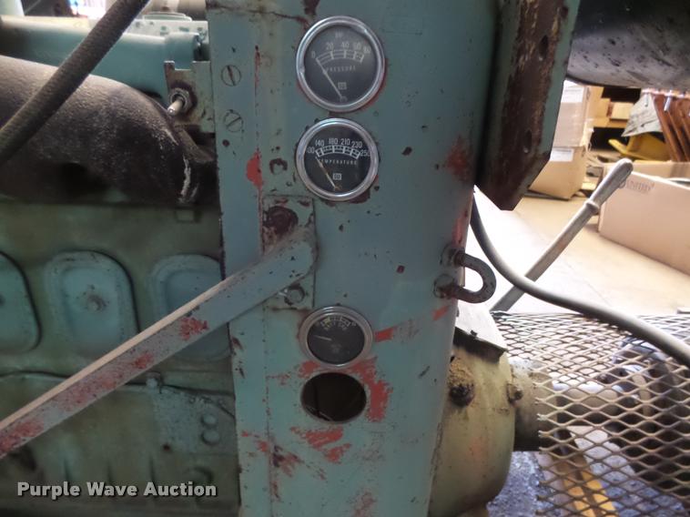 image for item DB2507 Detroit Diesel 471 four diesel engine