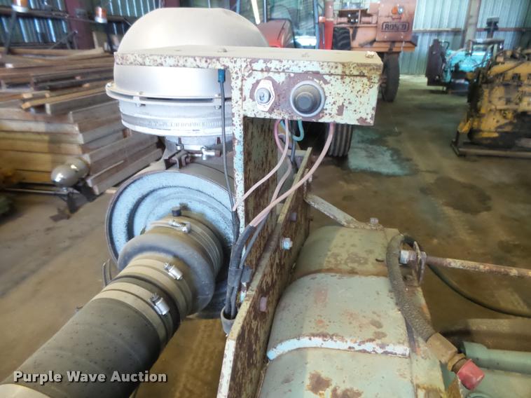 image for item DB2507 Detroit Diesel 471 four diesel engine