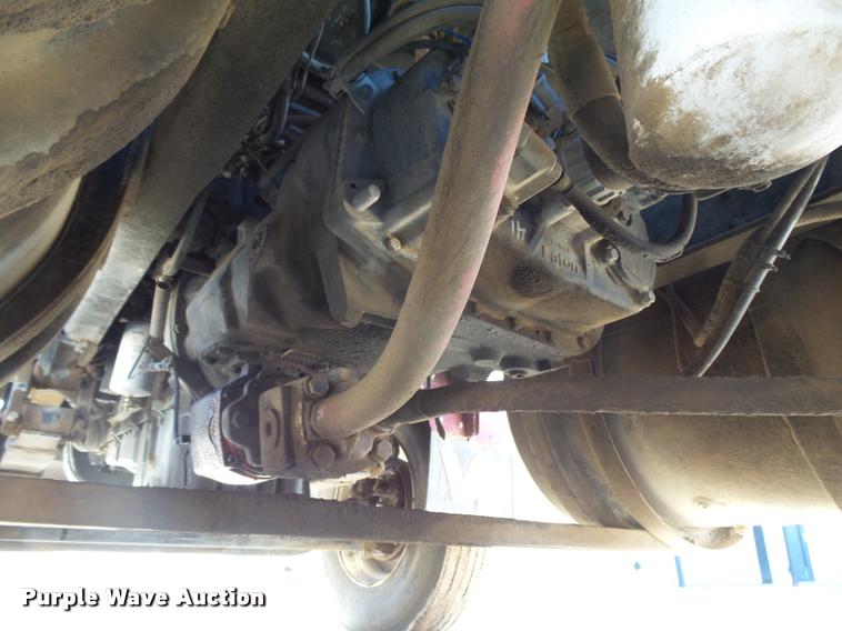 image for item DB2508 2004 Western Star 4900FA semi truck