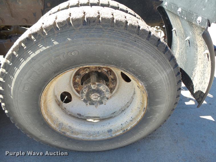 image for item DB2508 2004 Western Star 4900FA semi truck