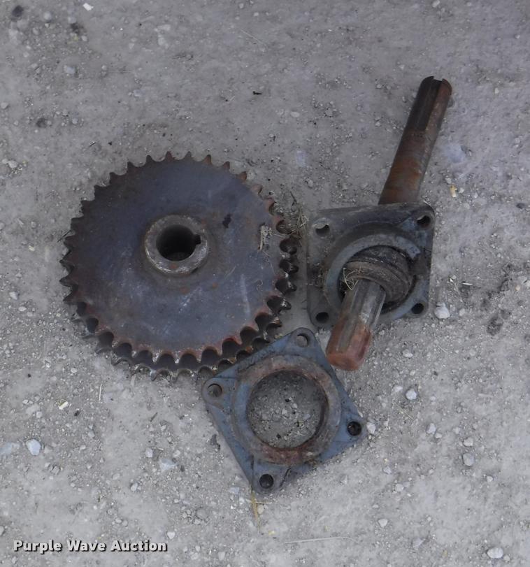 image for item DB3812 Knight Kuhn 8118 Pro Twin Slinger manure spreader