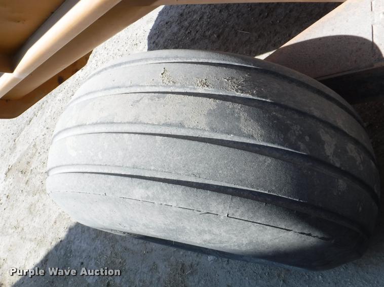 image for item DB3812 Knight Kuhn 8118 Pro Twin Slinger manure spreader