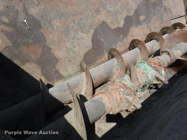 image for item DB3812 Knight Kuhn 8118 Pro Twin Slinger manure spreader