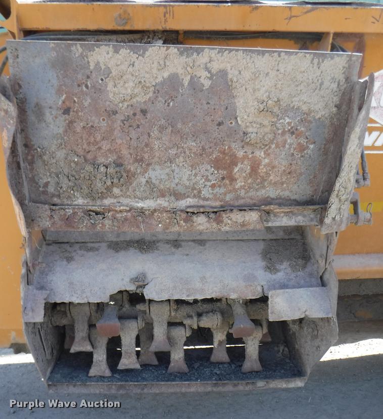 image for item DB3812 Knight Kuhn 8118 Pro Twin Slinger manure spreader