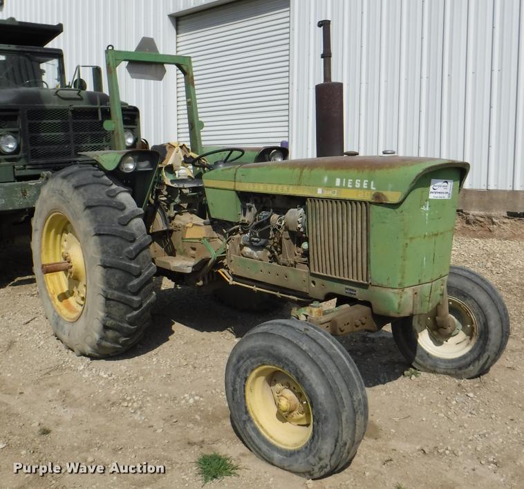 image for item DB3832 1975 John Deere 2630A tractor