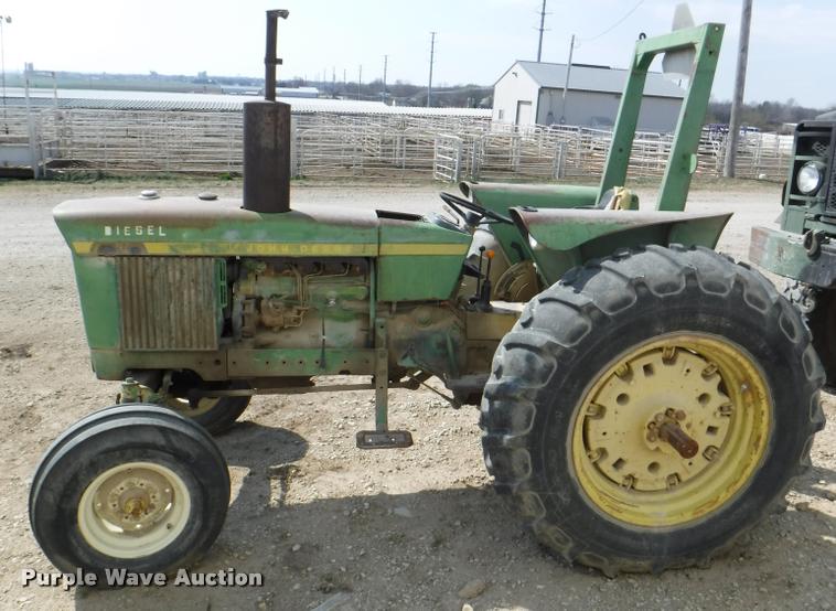 image for item DB3832 1975 John Deere 2630A tractor