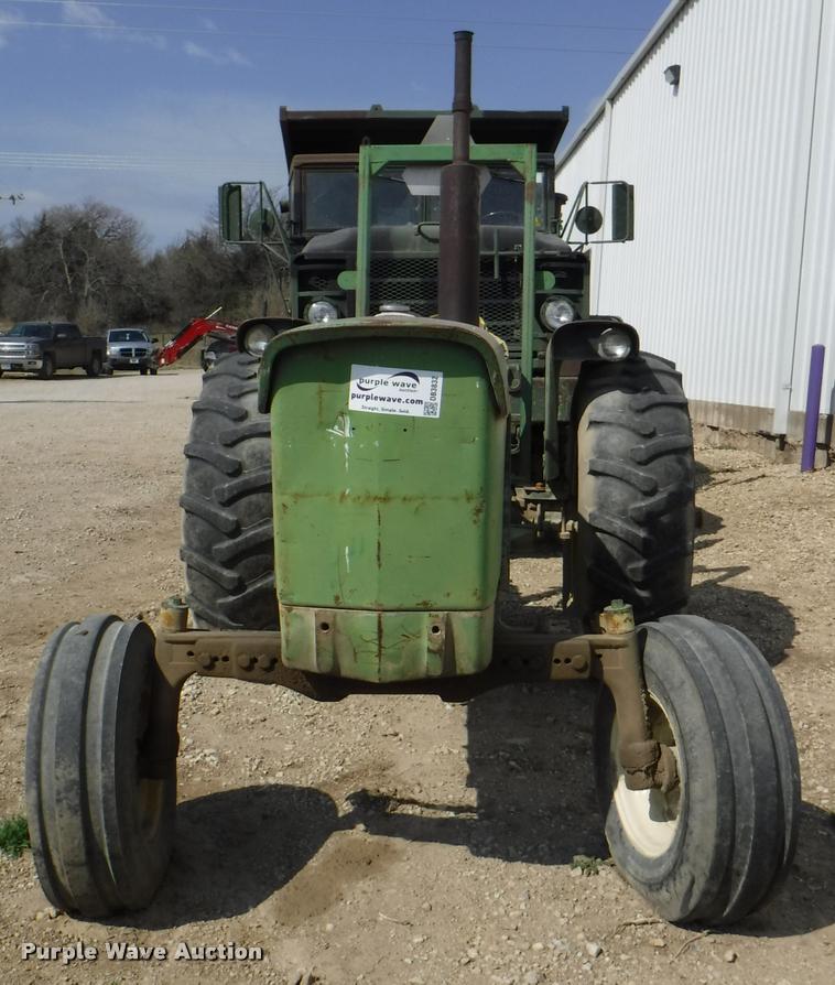 image for item DB3832 1975 John Deere 2630A tractor
