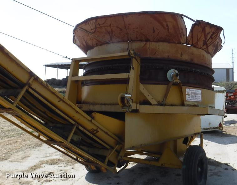 image for item DB3867 HayBuster Big Bite H1000 bale processor