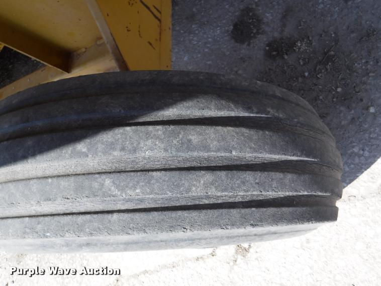 image for item DB3867 HayBuster Big Bite H1000 bale processor