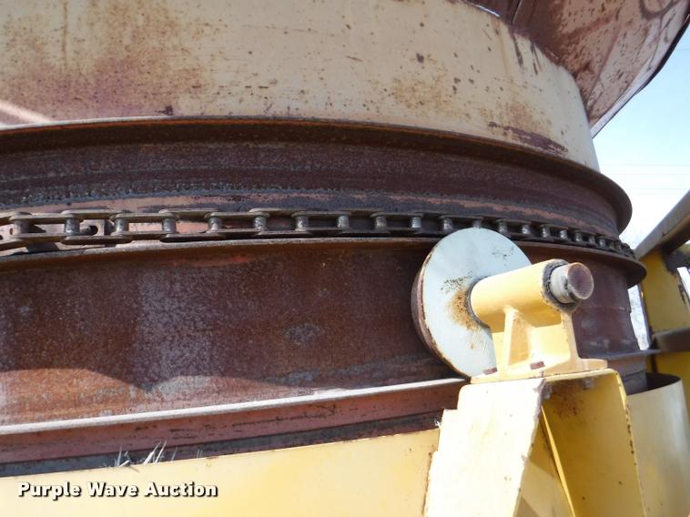 image for item DB3867 HayBuster Big Bite H1000 bale processor