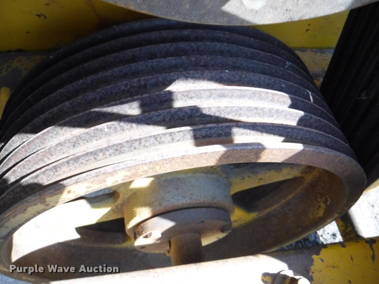 image for item DB3867 HayBuster Big Bite H1000 bale processor