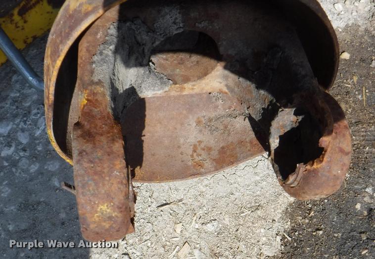 image for item DB3867 HayBuster Big Bite H1000 bale processor