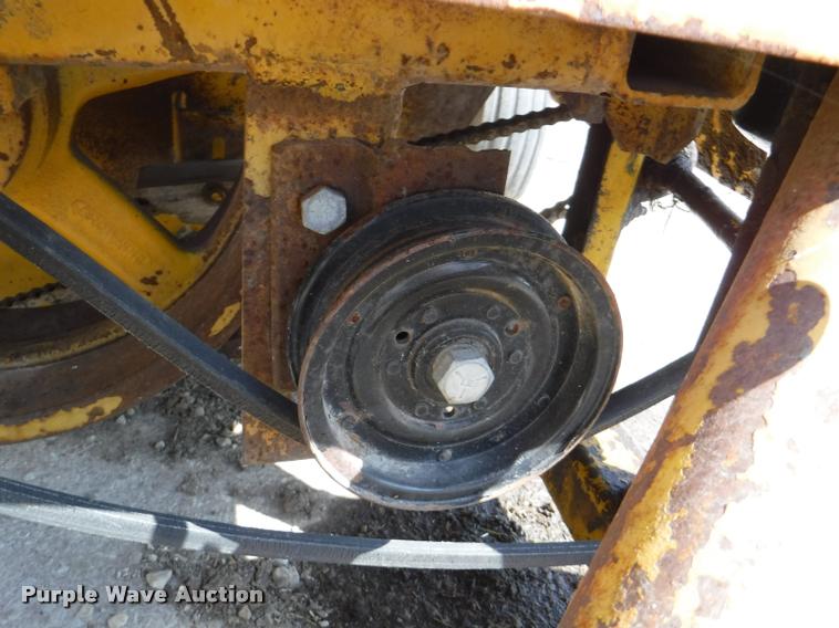 image for item DB3867 HayBuster Big Bite H1000 bale processor