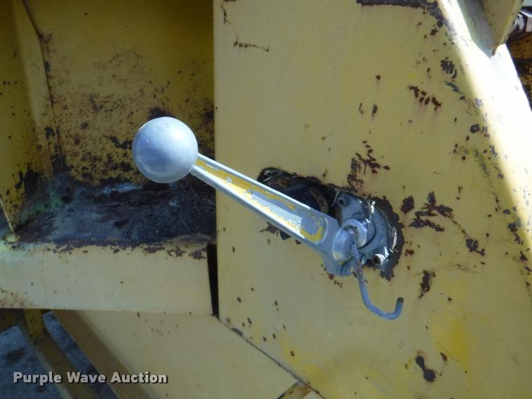 image for item DB3867 HayBuster Big Bite H1000 bale processor