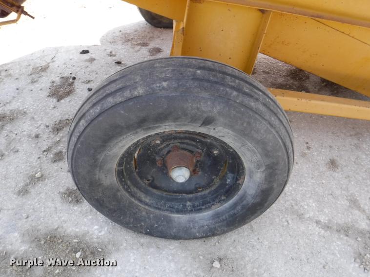 image for item DB3867 HayBuster Big Bite H1000 bale processor