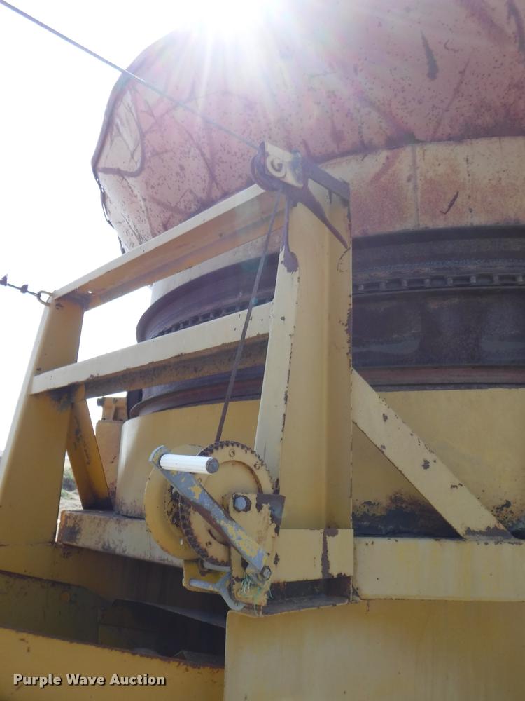 image for item DB3867 HayBuster Big Bite H1000 bale processor