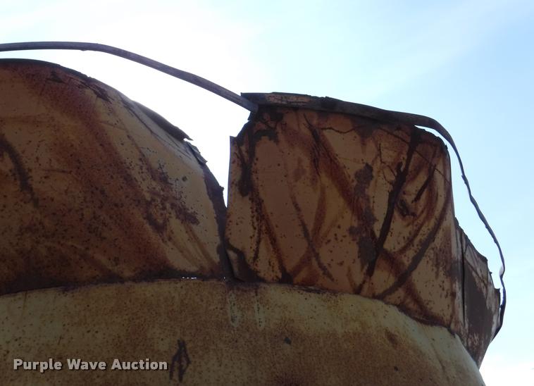 image for item DB3867 HayBuster Big Bite H1000 bale processor