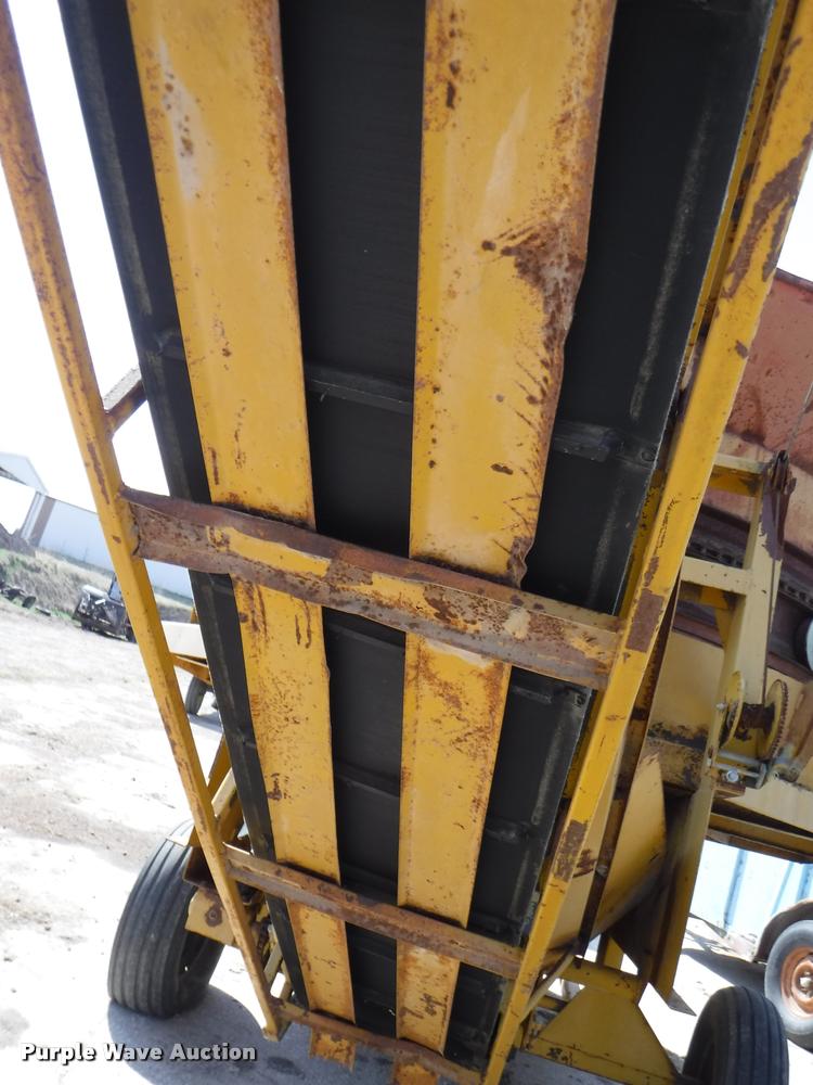 image for item DB3867 HayBuster Big Bite H1000 bale processor