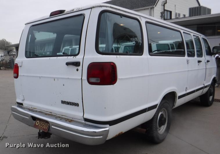 image for item DB3870 1999 Dodge Ram Wagon B3500 Maxi van