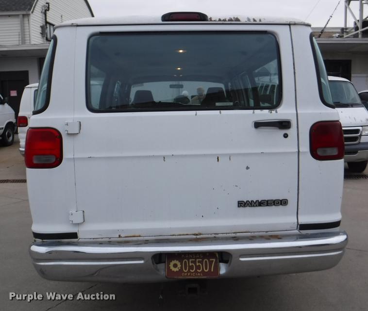 image for item DB3870 1999 Dodge Ram Wagon B3500 Maxi van