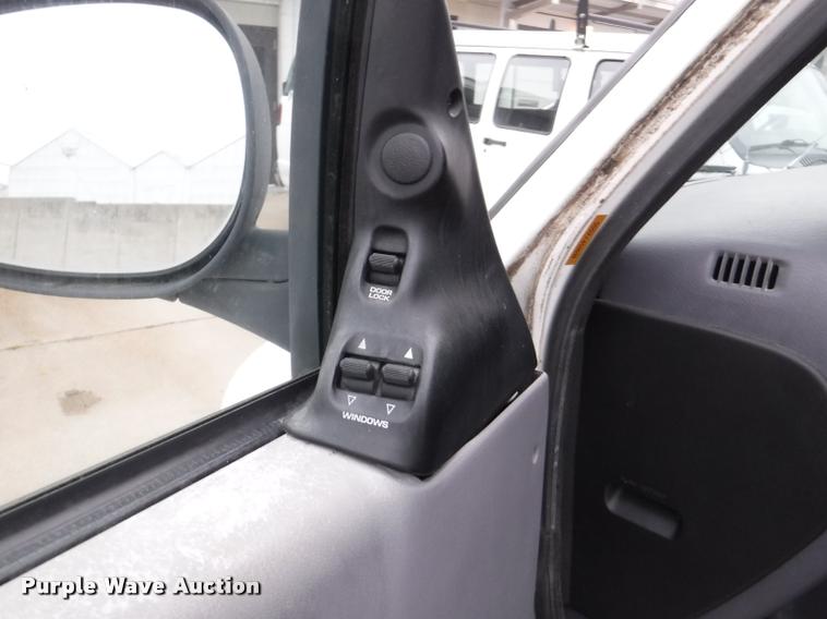 image for item DB3870 1999 Dodge Ram Wagon B3500 Maxi van