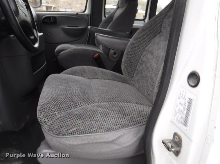 image for item DB3870 1999 Dodge Ram Wagon B3500 Maxi van