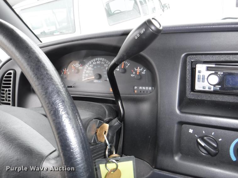 image for item DB3870 1999 Dodge Ram Wagon B3500 Maxi van