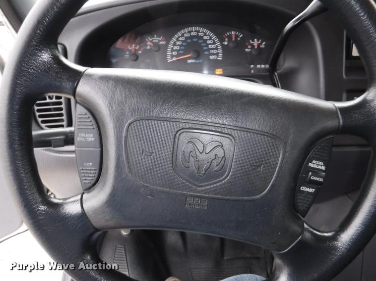 image for item DB3870 1999 Dodge Ram Wagon B3500 Maxi van