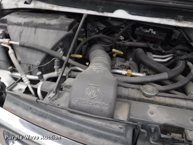 image for item DB3870 1999 Dodge Ram Wagon B3500 Maxi van