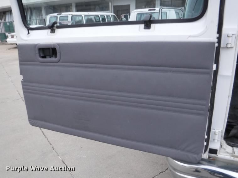 image for item DB3870 1999 Dodge Ram Wagon B3500 Maxi van