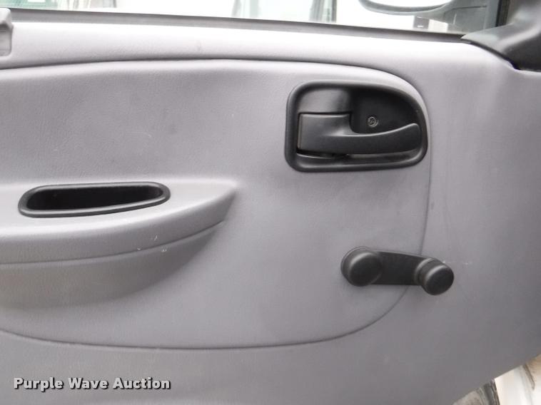 image for item DB3871 2000 Dodge Ram Wagon B3500 Maxi van